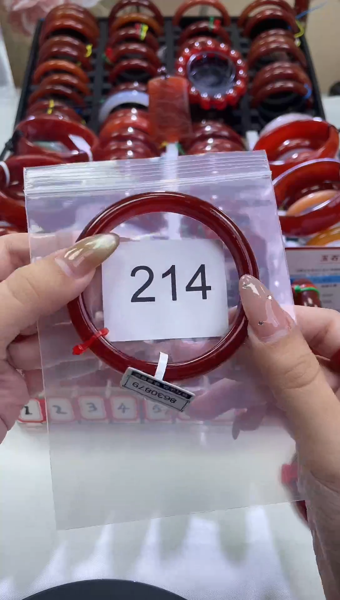 手镯玛瑙/玉髓未镶嵌60圈口*A214