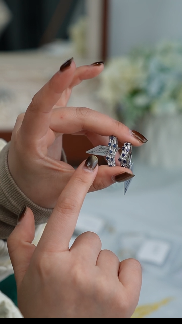 【闪购商品】蓝宝石戒指银S925镶嵌2件套