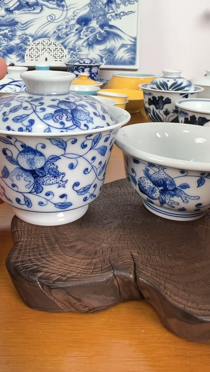 【闪购商品】照夜白青花缠枝莲寿桃套组