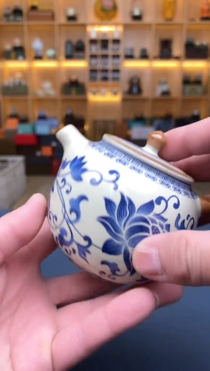 【闪购商品】撤柜高货，价格随便开@@E910