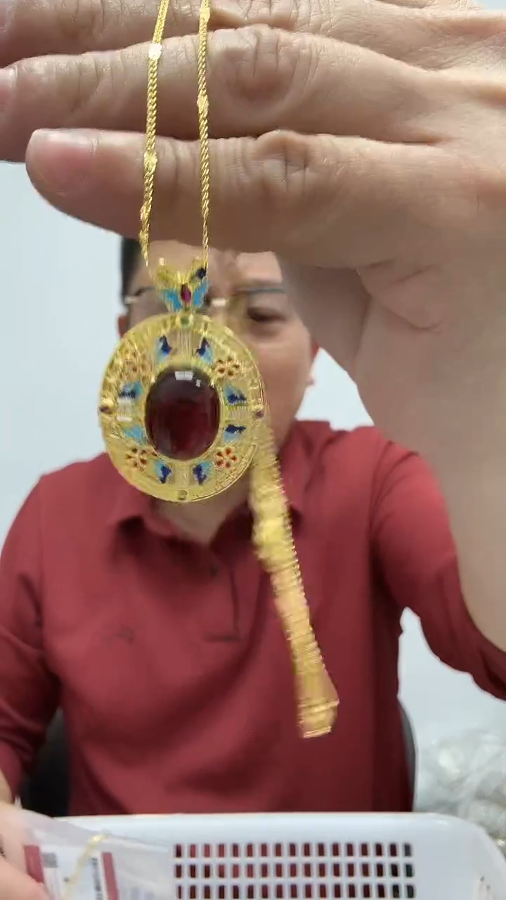 【闪购商品】琥珀裸石未镶嵌66天然蜜蜡（有瑕介意勿拍）