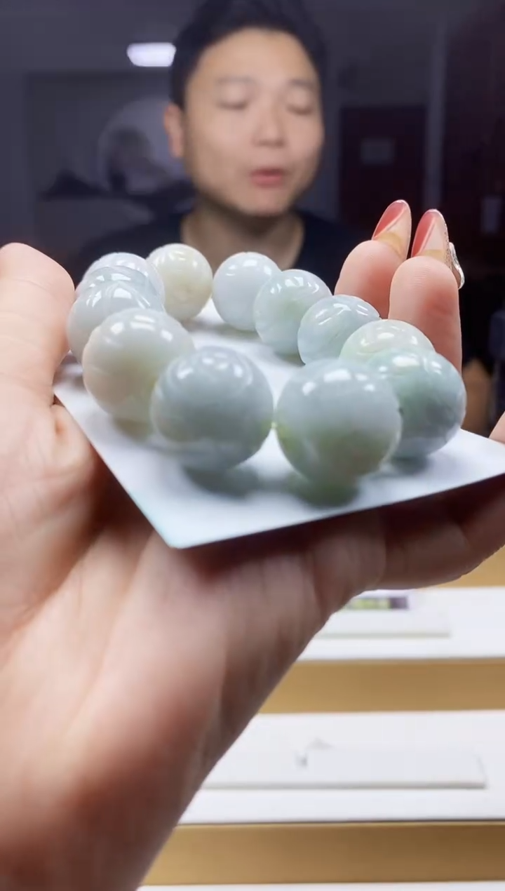 翡翠未镶嵌颈饰翡翠A货