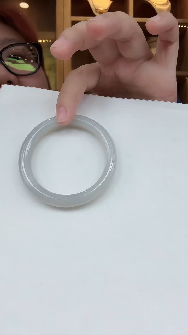 【闪购商品】和田玉手镯未镶嵌57圈