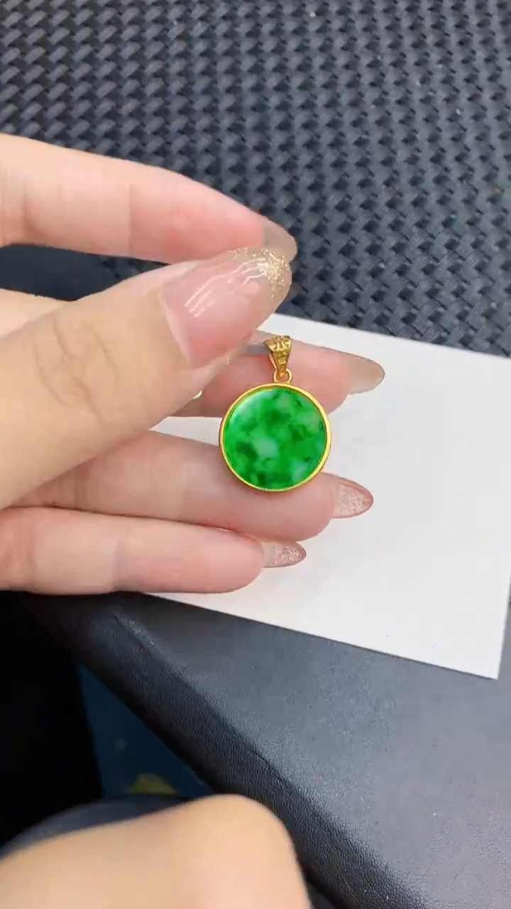 翡翠银S925镶嵌颈饰            8
