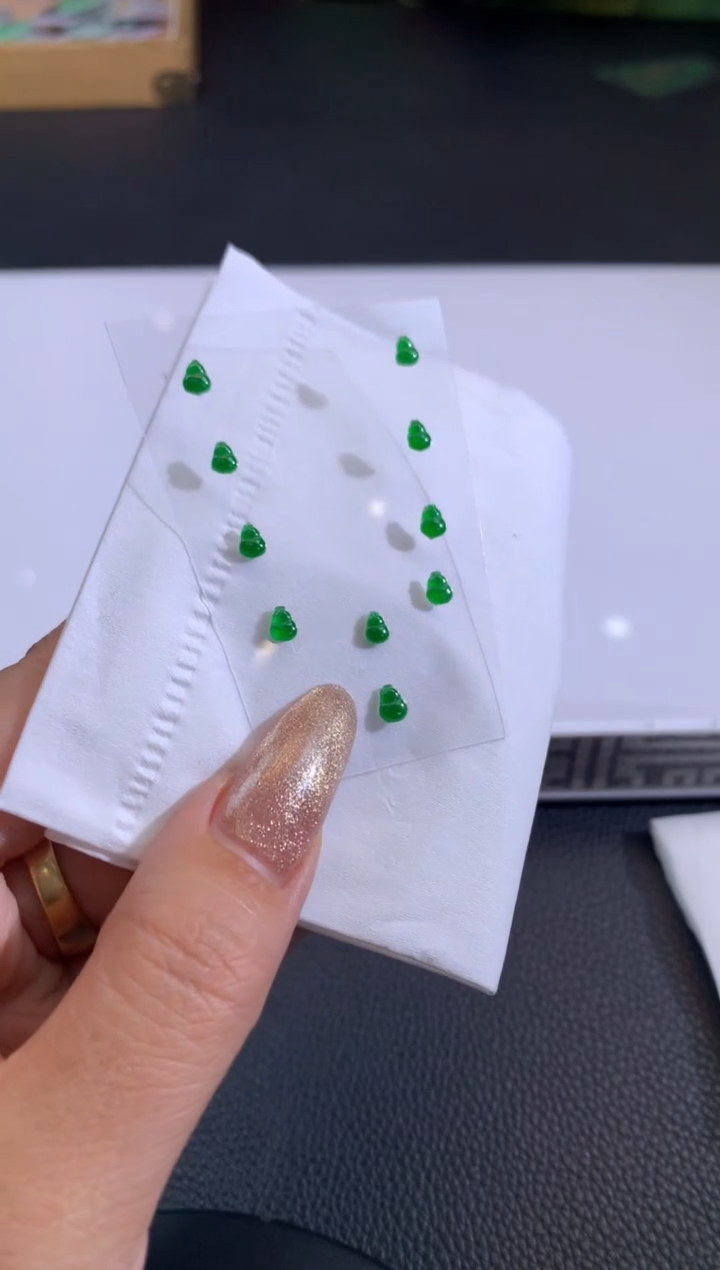 【闪购商品】定制翡翠未镶嵌翡翠