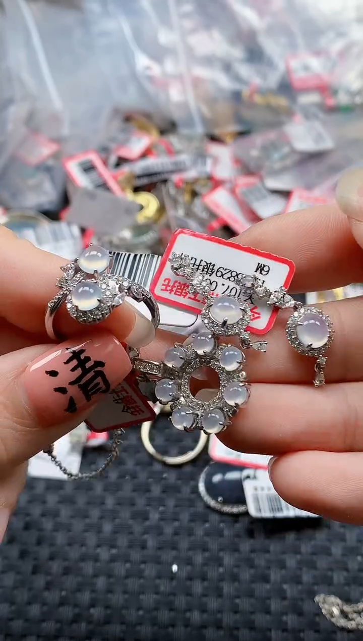 银S925镶嵌戒指翡翠天然A货缅甸翡翠