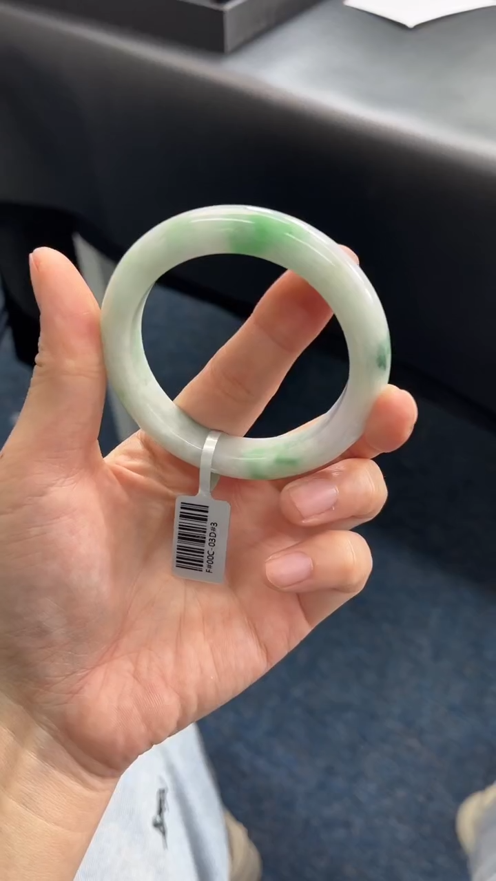 【闪购商品】翡翠手镯未镶嵌手镯