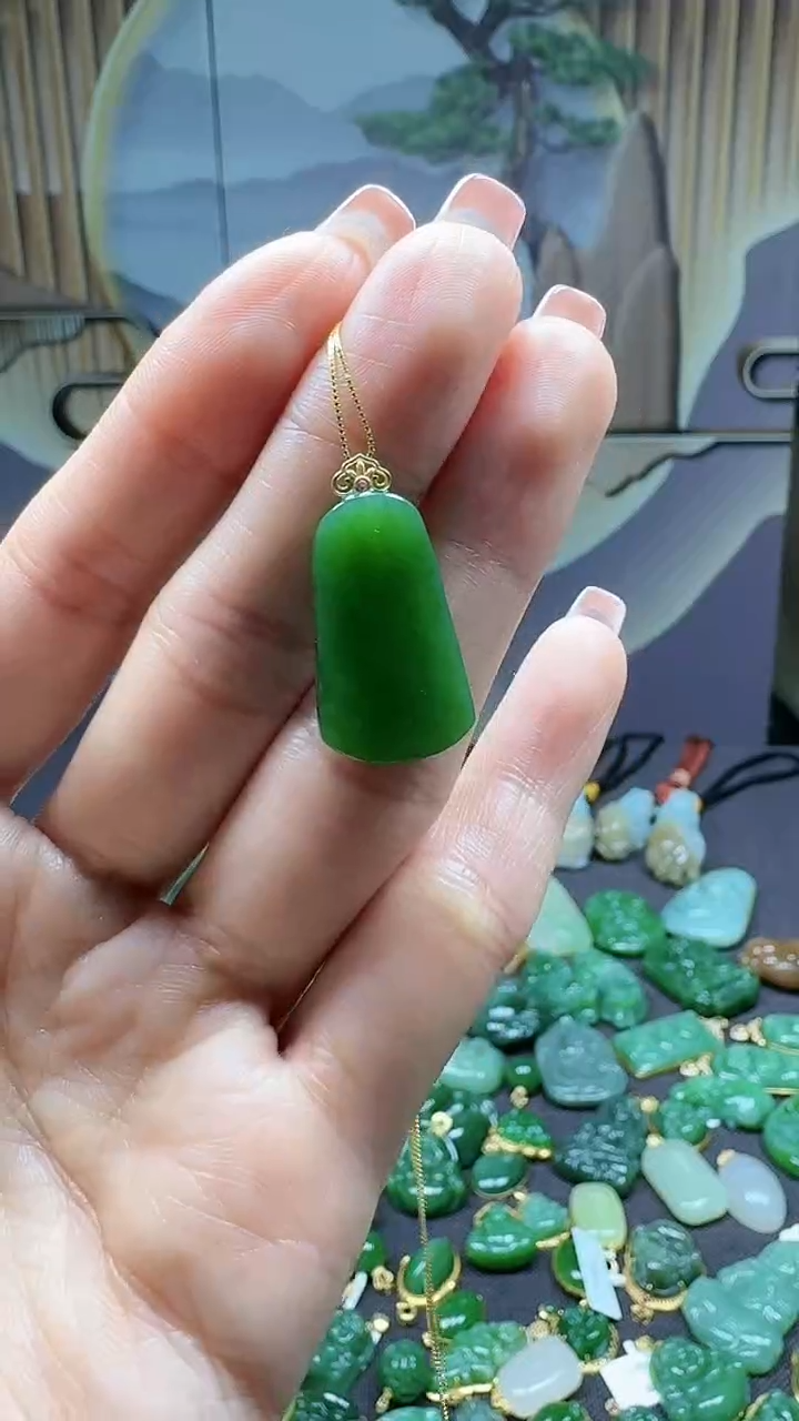 【闪购商品】和田玉吊坠(不含链)18K金镶嵌1