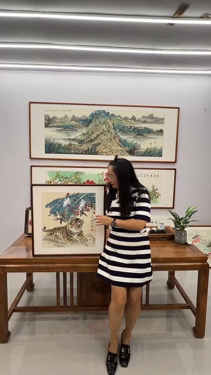 国画程冠朝 60*60 小老虎