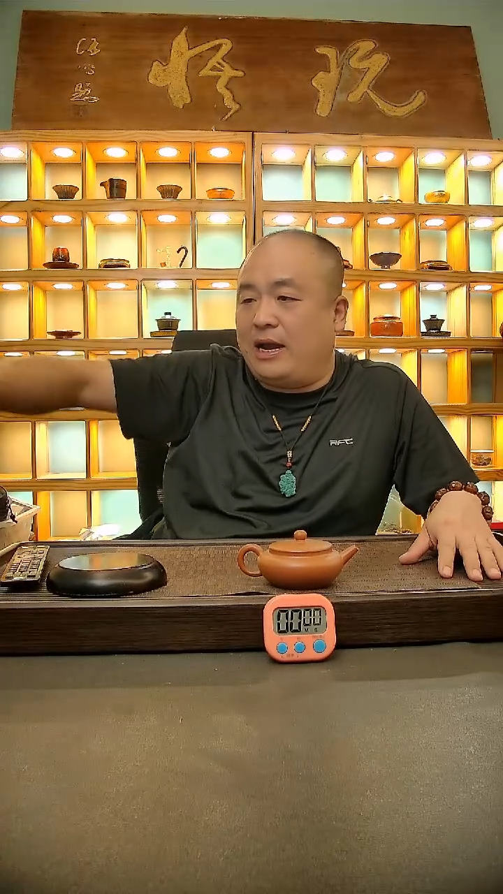 茶盏✨**✨17=。。。。。。。