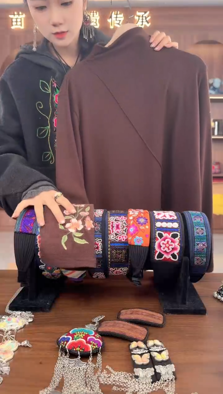 刺绣扶光苗绣传承L4