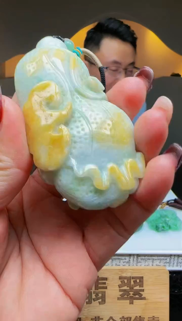 【闪购商品】定制翡翠未镶嵌Q03083翡翠毛货