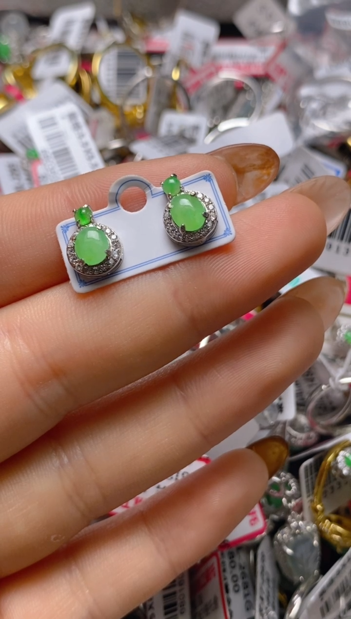 银S925镶嵌戒指翡翠百内无证书