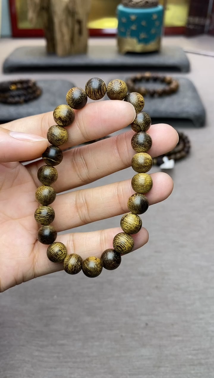 【闪购商品】沉香手串芽庄白棋留疤玉化料08沉水单圈