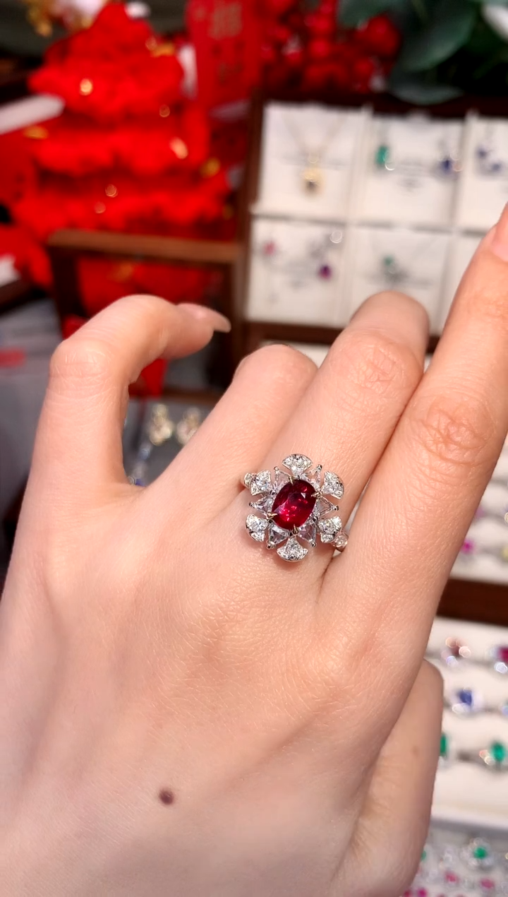 【闪购商品】红宝石戒指18K金镶嵌1.02ct/天然宝石/七天无理由