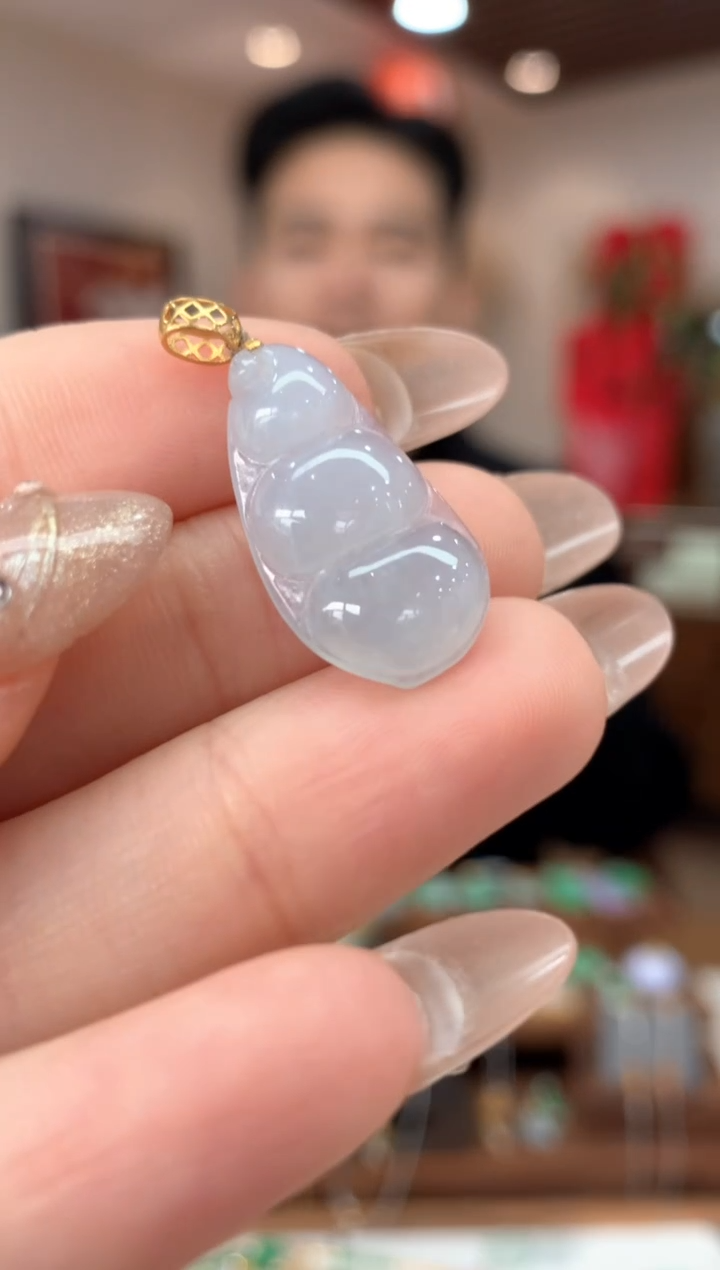 【闪购商品】翡翠吊坠(不含链)18K金镶嵌豆子