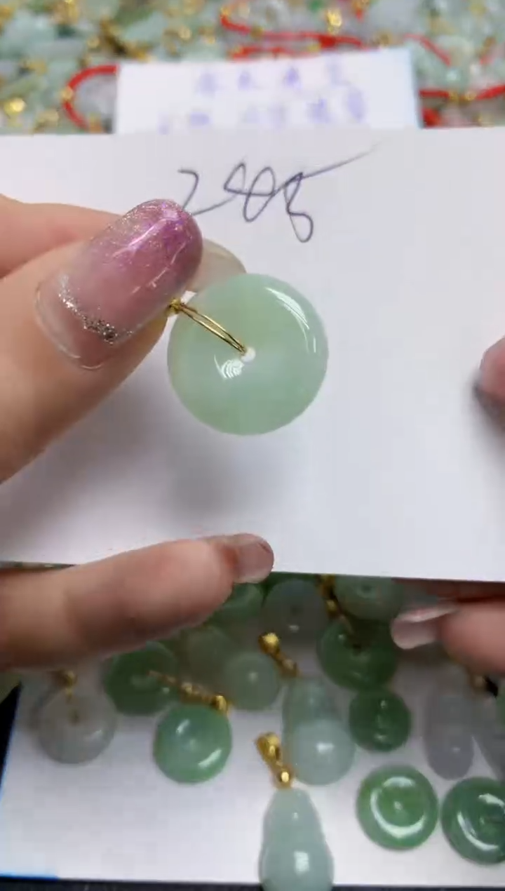 【闪购商品】翡翠颈饰合金天然翡翠A货