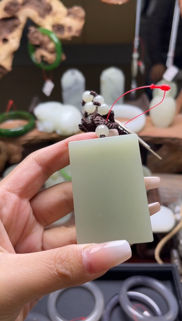 【闪购商品】和田玉吊坠未镶嵌且末迪克兰光面无事牌9002089