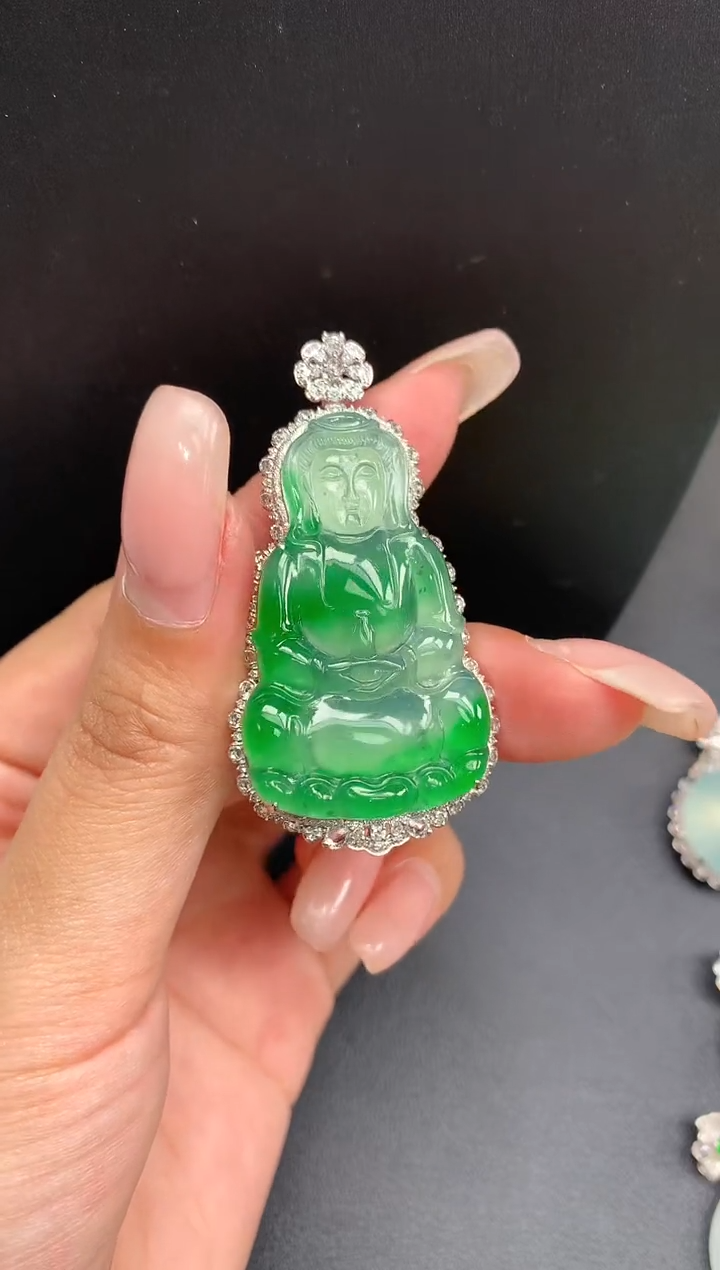 【闪购商品】翡翠颈饰18K金镶嵌观音1596