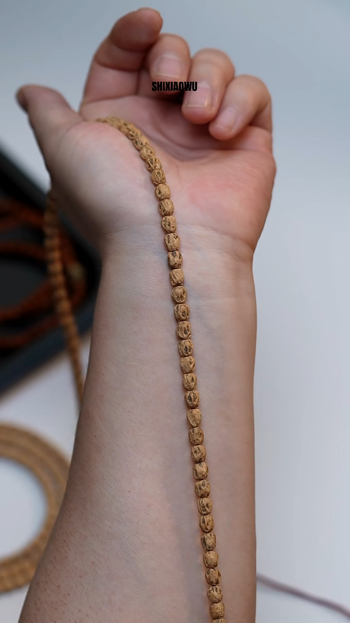 吊坠柏香籽/百香籽热振粉皮玉化料高桩顺纹鬼脸