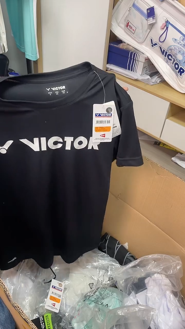 VICTOR威克多微瑕正品     23  黑色v基础短袖s