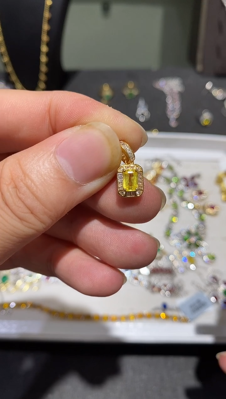 颈饰蓝宝石银S925镶嵌吊坠