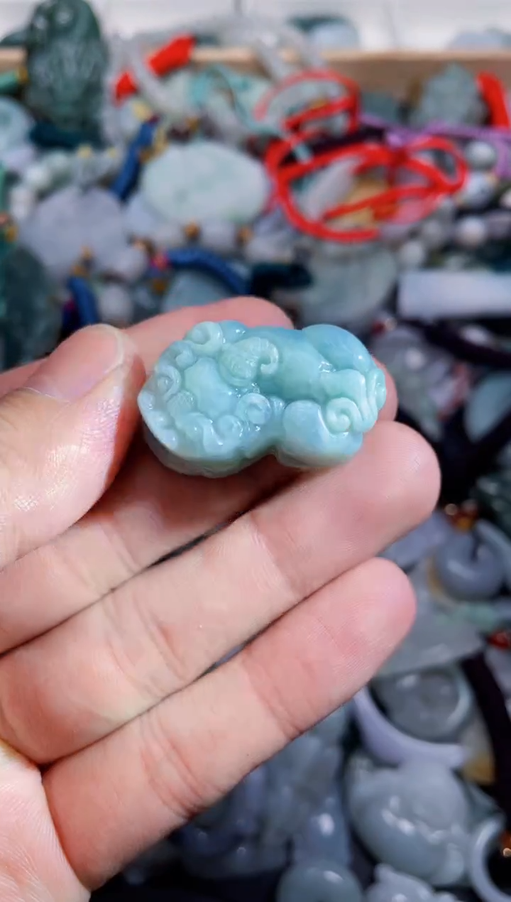 【闪购商品】翡翠颈饰未镶嵌天然翡翠a货