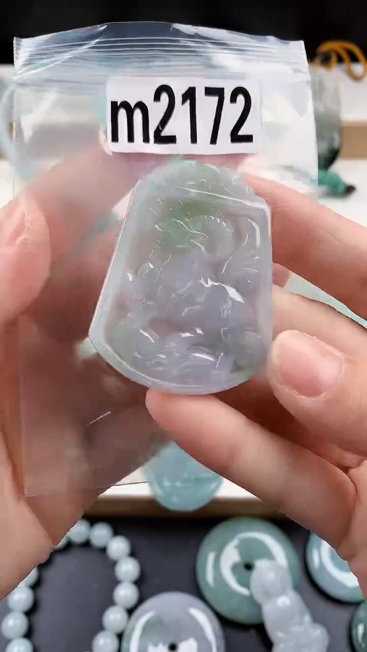 颈饰未镶嵌翡翠天然翡翠吊坠挂件