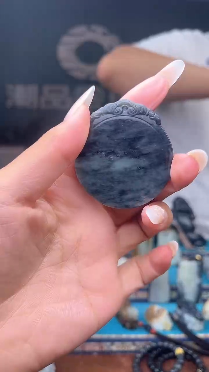 未镶嵌和田玉挂件1