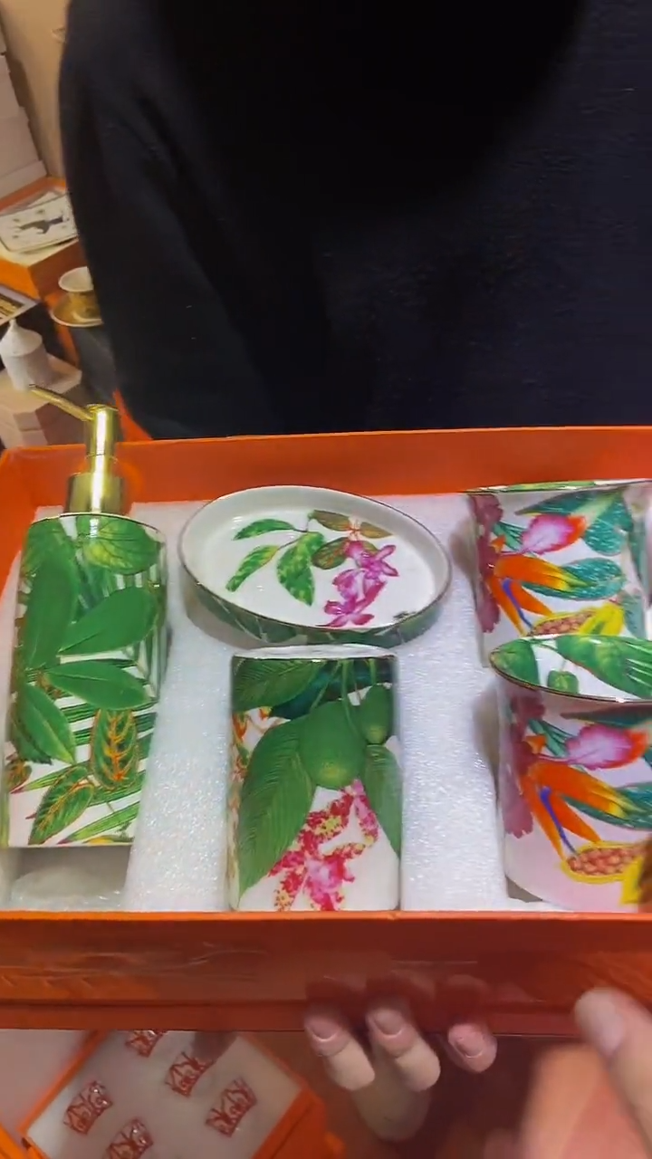 【闪购商品】鸿辉家品牌瓷器，京东包邮！