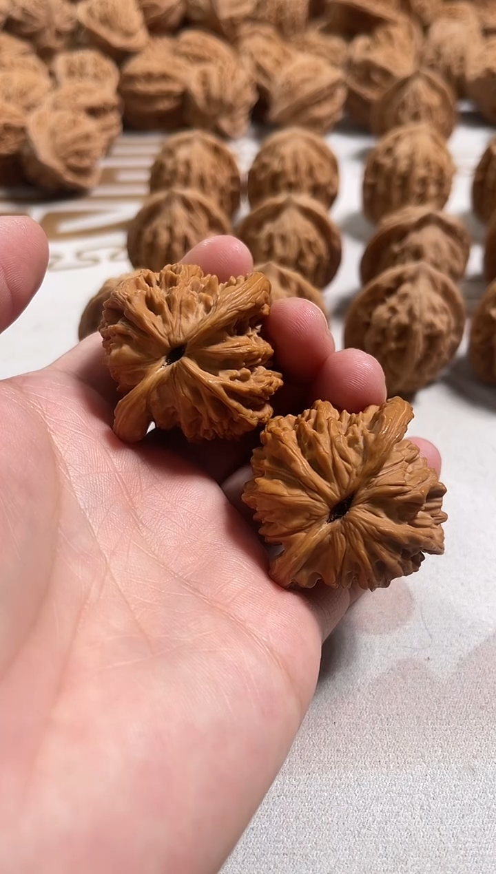 吊坠文玩核桃张*麦虎