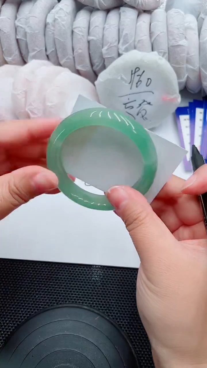 未镶嵌手镯石英质玉56-54-55