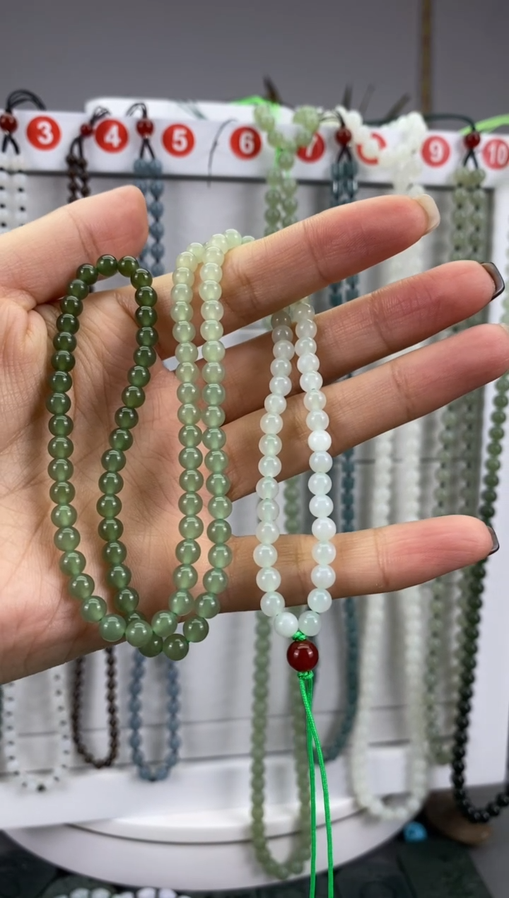 颈饰未镶嵌和田玉山****梯5