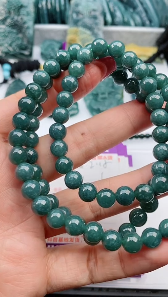 【闪购商品】翡翠颈饰未镶嵌              