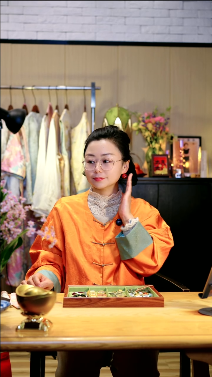 红色耳环（总仓）1对