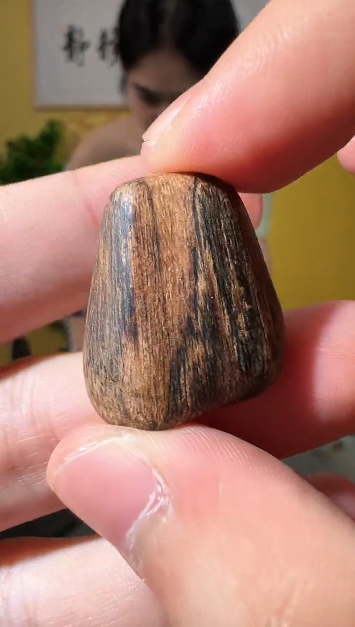 吊坠沉香77号海南