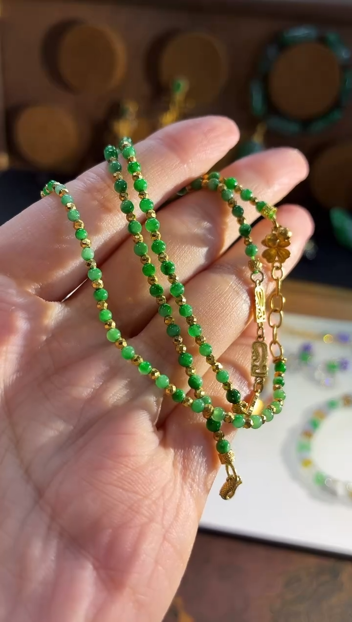 颈饰18K金镶嵌翡翠珠串