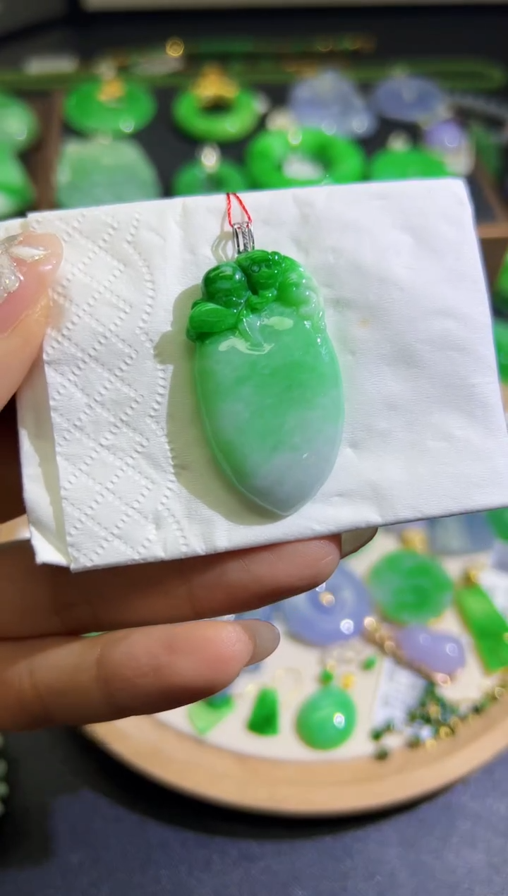 【闪购商品】翡翠颈饰18K金镶嵌Q缅料A货翡翠/支持复检/一件