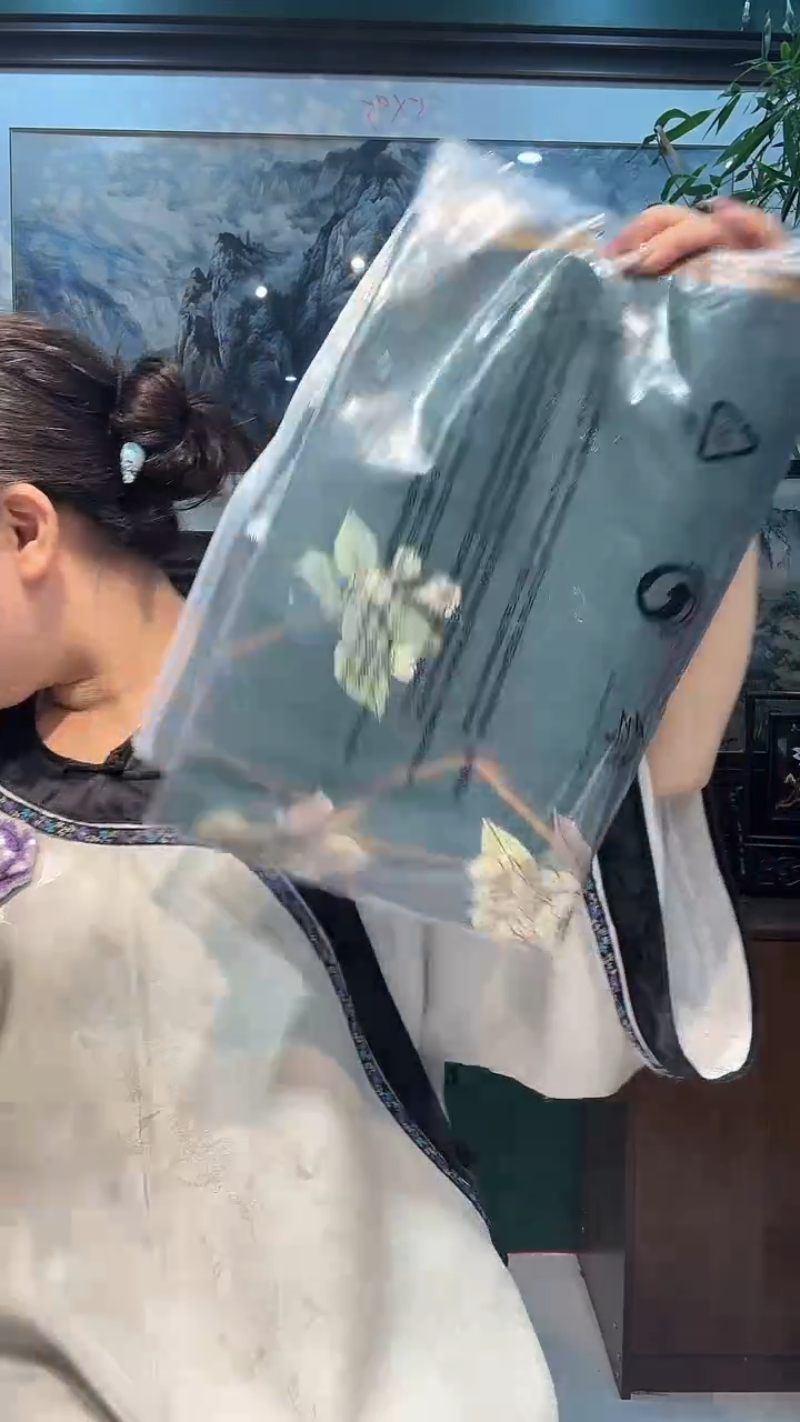 竖款非遗苏绣手工刺绣随发