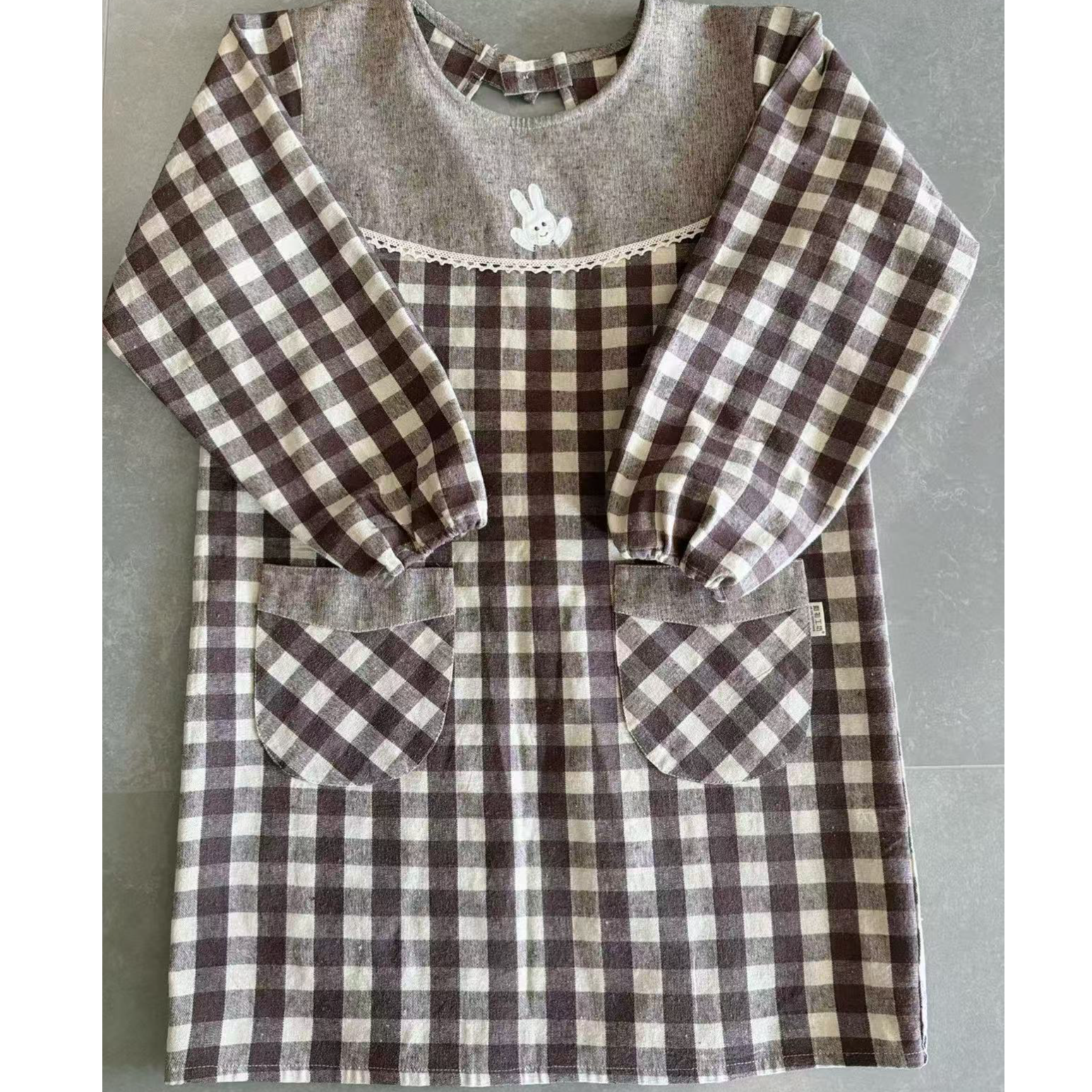 新品棉麻小兔子格子围裙罩衣反穿衣长袖厨房围裙