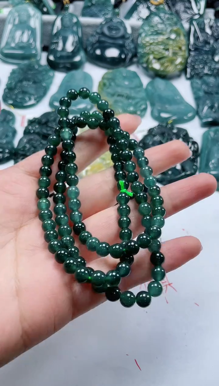 【闪购商品】翡翠颈饰未镶嵌          