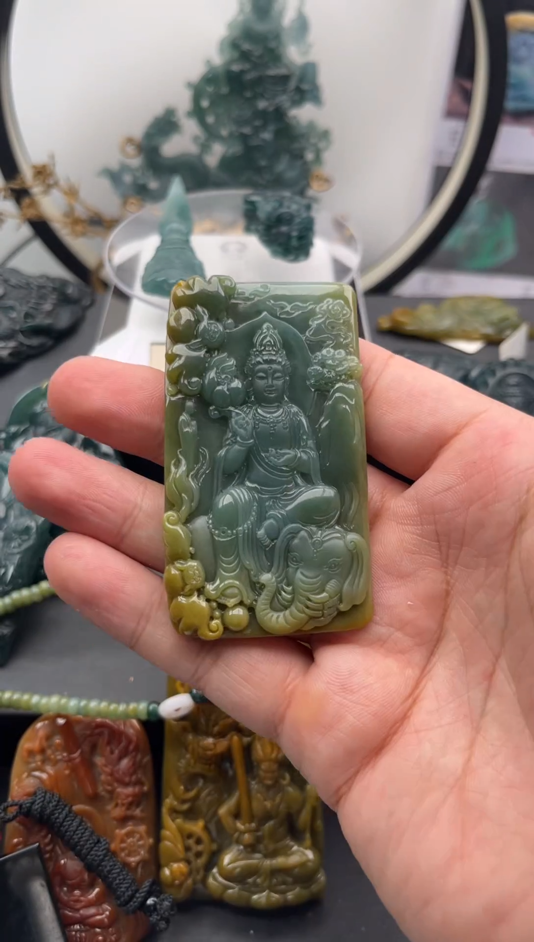 颈饰未镶嵌翡翠普贤