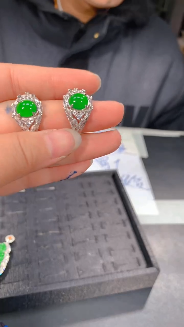 【闪购商品】定制翡翠未镶嵌50多样性发货（发其一）