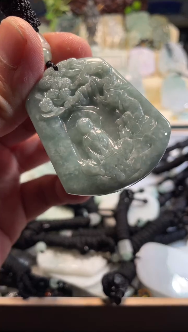 颈饰未镶嵌翡翠11/18/031