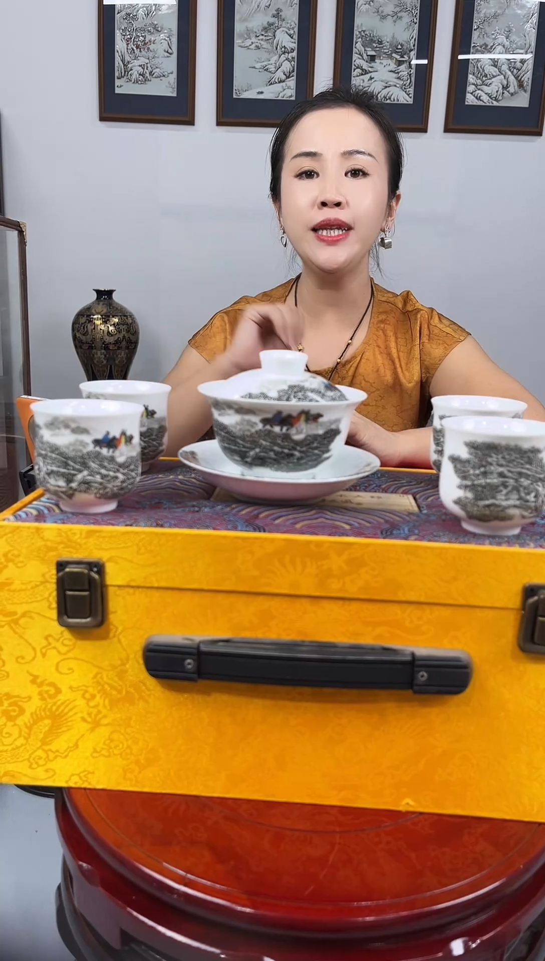 摆件B21-17 三顾茅庐盖碗茶具套组
