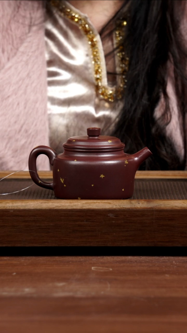 【闪购商品】紫砂茶壶金龙血德钟250CC