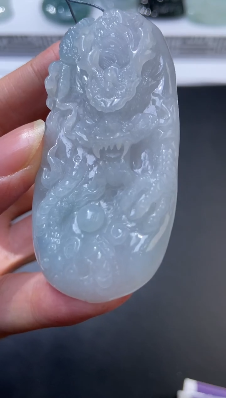 未镶嵌挂件翡翠376935  多人