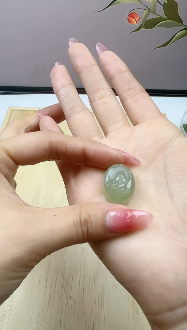 颈饰未镶嵌和田玉18