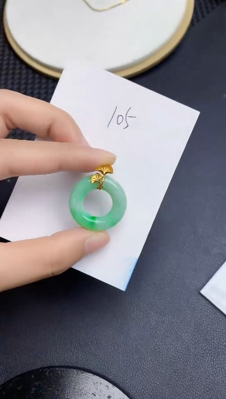 【闪购商品】翡翠颈饰18K金镶嵌000000000