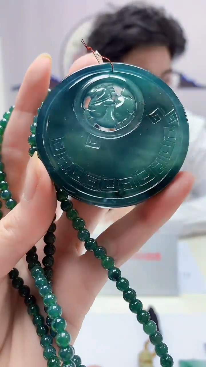 【闪购商品】定制翡翠未镶嵌4688zm-毛货挂件305